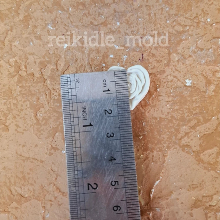 قالب سیلیکونی گل قلبی کوچک قالب گل قلبی کوچک