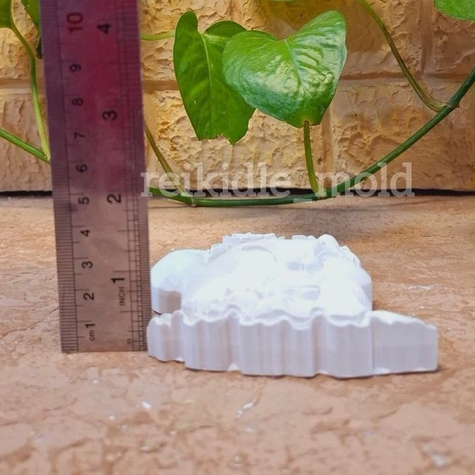قالب سیلیکونی سنجاب دختر پشت تخت قالب سنجاب دختر پشت تخت