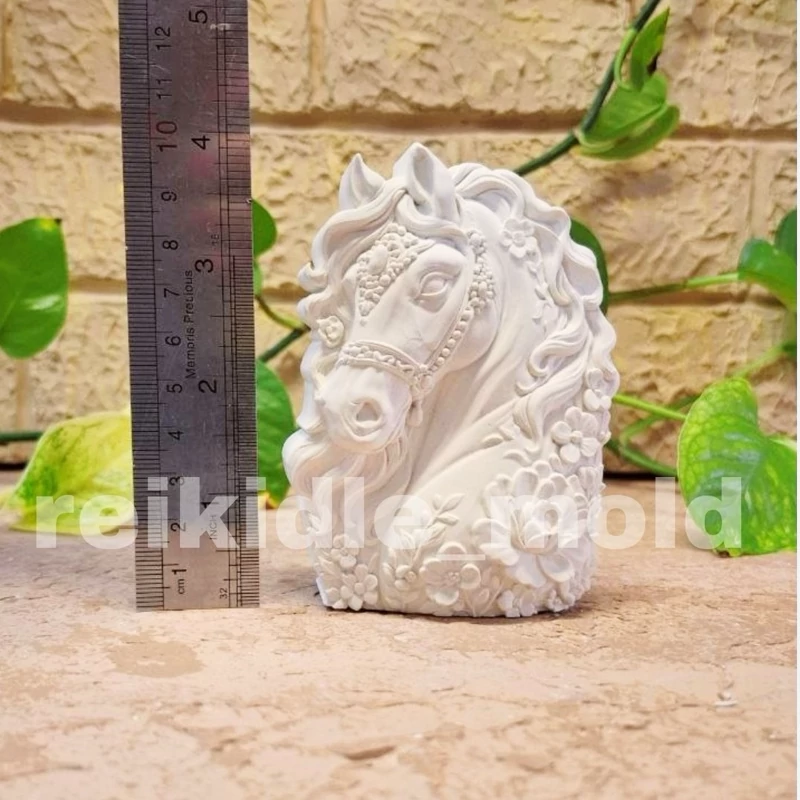 قالب سیلیکونی اسب هیما نماد سال 1405 قالب اسب هیما