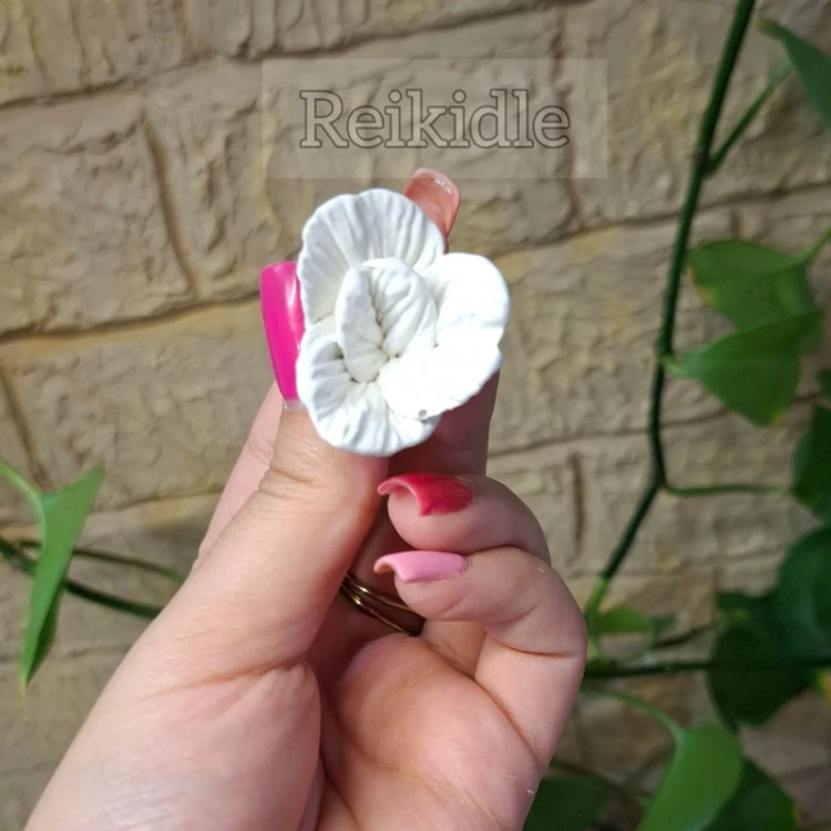 قالب سیلیکونی گل زعفران(ست 8 تکه)قالب گل زعفران