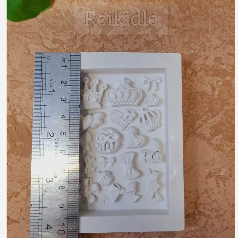 قالب سیلیکونی ست تاج و پاپیون(شات نیست خروجی هر کدام بصورت تکی هست)