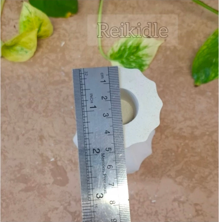 قالب سیلیکونی جاشمعی شیار دار پایه دامنی قالب جاشمعی پایه بلند
