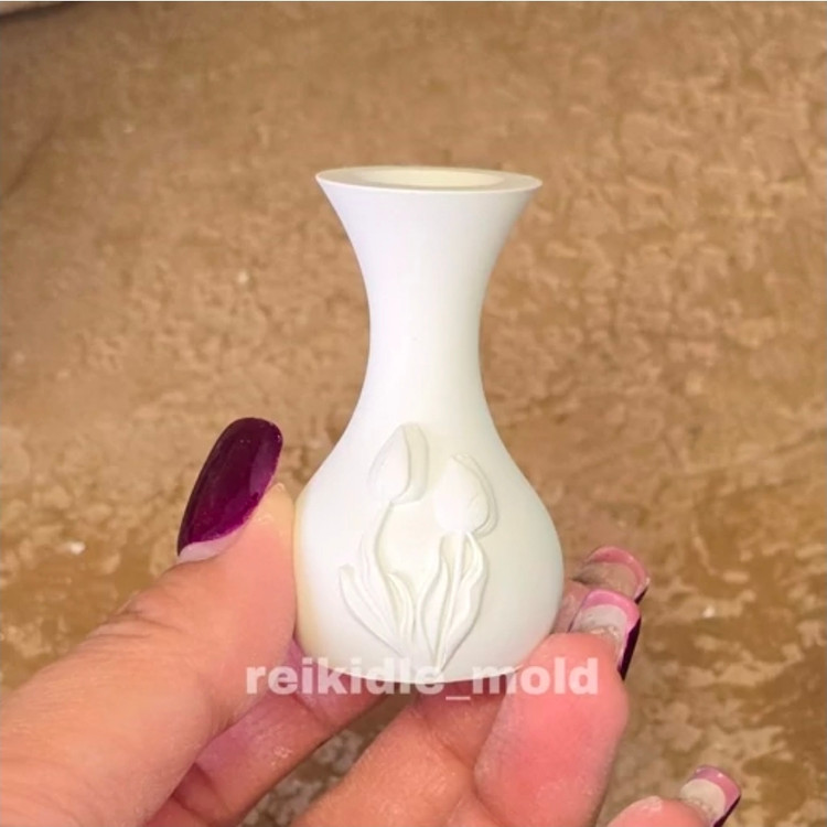 قالب سیلیکونی گلدان مینیاتوری کد 2 قالب گلدان مینیاتوری