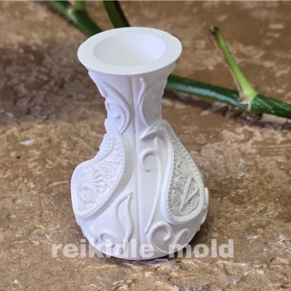 قالب سیلیکونی گلدان مینیاتوری کد 3 قالب گلدان مینیاتوری کد 3